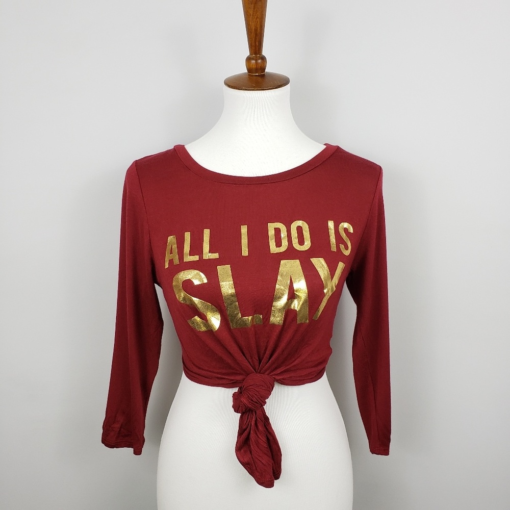 Madrag - 3/4 Sleeve Maroon Crop Graphic Tee